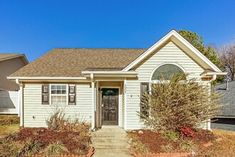 Building Photo - 2007 Duke Adam St