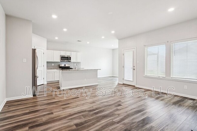 Building Photo - 785 Bent Cypress Ln