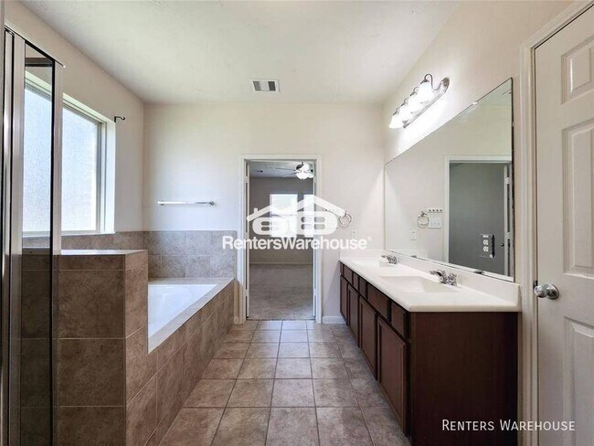 Building Photo - 15107 Sequoia Meadow Ct