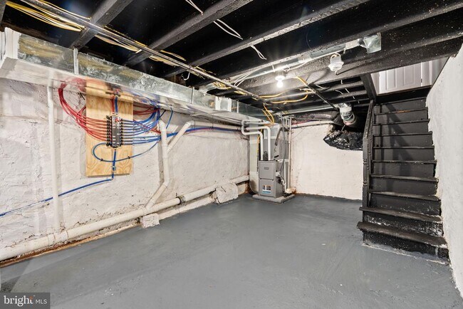 Building Photo - 2571 Coral St