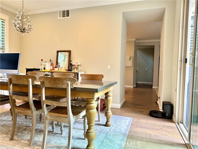 Building Photo - 88 Sarabande