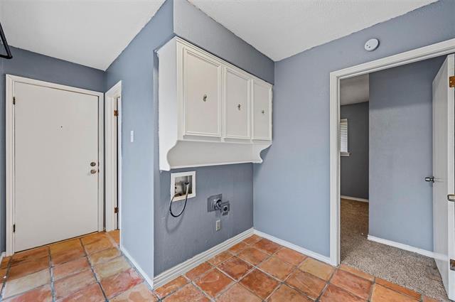 Building Photo - 4618 Bayberry Ln