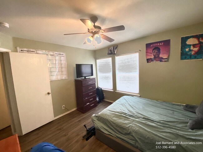 Building Photo - Available July 6: Very Clean, Well Maintai...