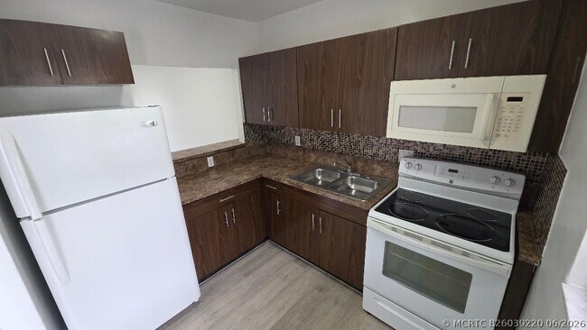 Building Photo - 2250 NW 183rd St