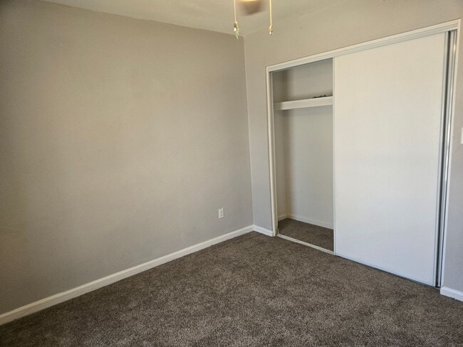 Building Photo - Coming Soon! ?Beautiful 4 bed, 2 bath Home, NO HOA! (Available 05/15/26)