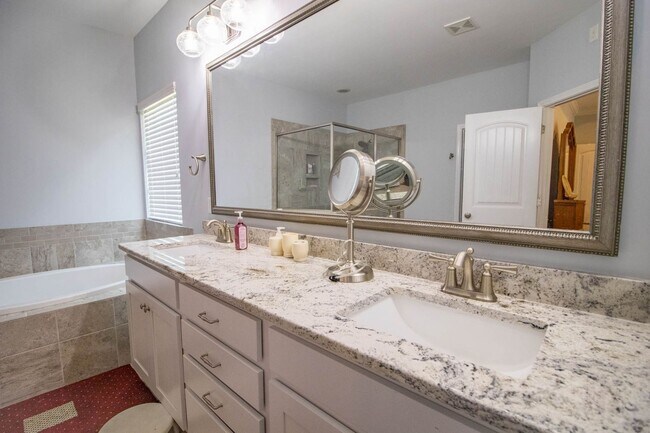 Building Photo - Savannah Quarters furnished Rental