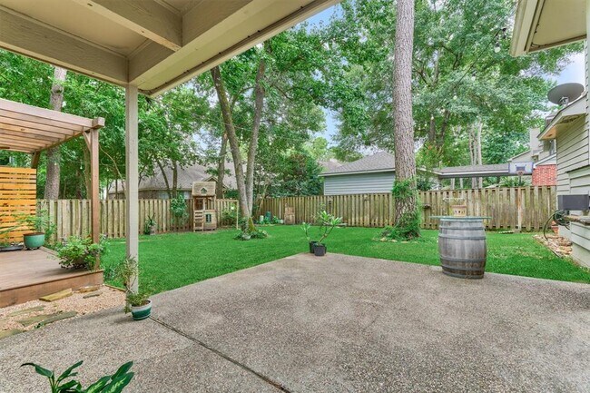 Building Photo - 46 Pinepath Pl