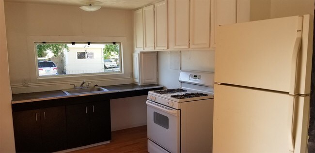 Building Photo - 680 East St