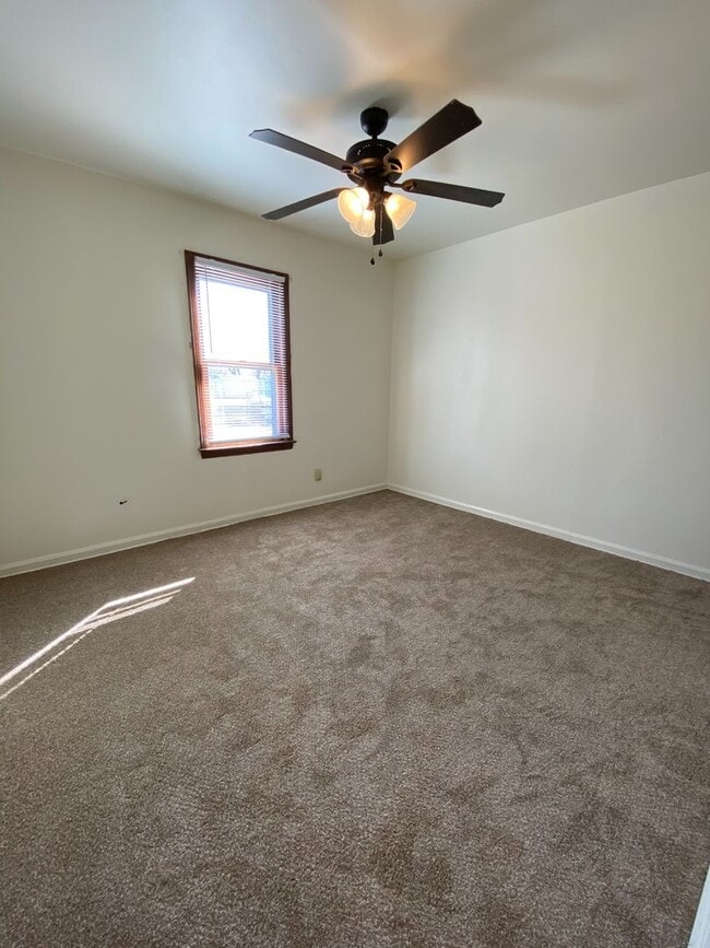Building Photo - $77 MOVE IN SPECIAL!!!