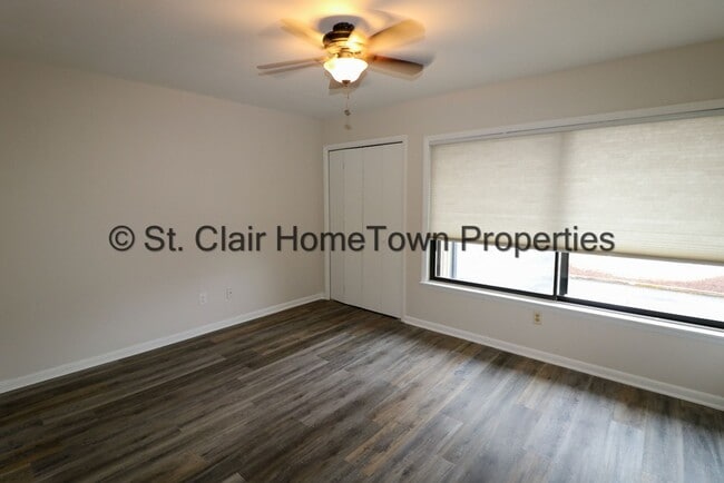 Building Photo - Upstairs Unit on Logan Martin Lake