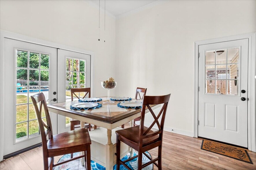 Building Photo - 5012 Deborah St