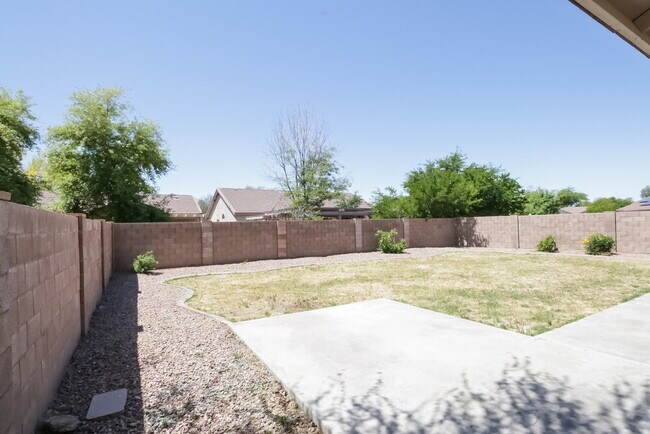 Building Photo - 14823 W Dovestar Dr