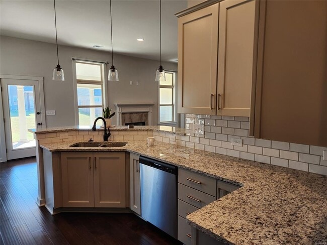 Building Photo - 292 Hedgefield Dr