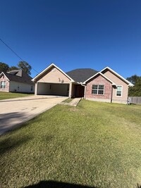 Building Photo - 550 Dewey Rd