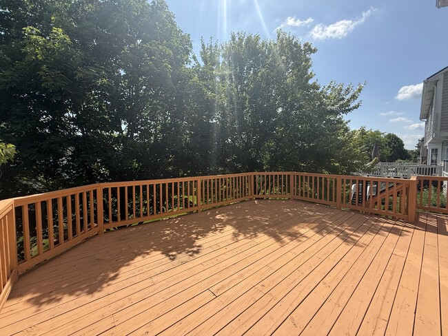 Building Photo - 4875 S Ridgeside Cir