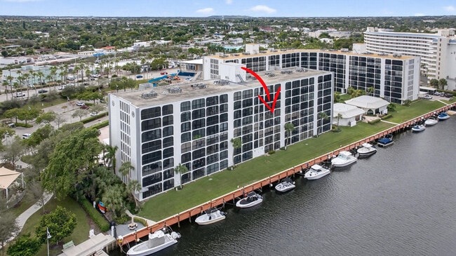 Building Photo - 1631 Riverview Rd