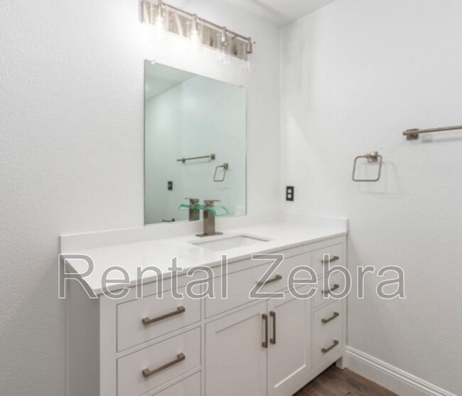 Building Photo - 3785 Compass Pointe Ave