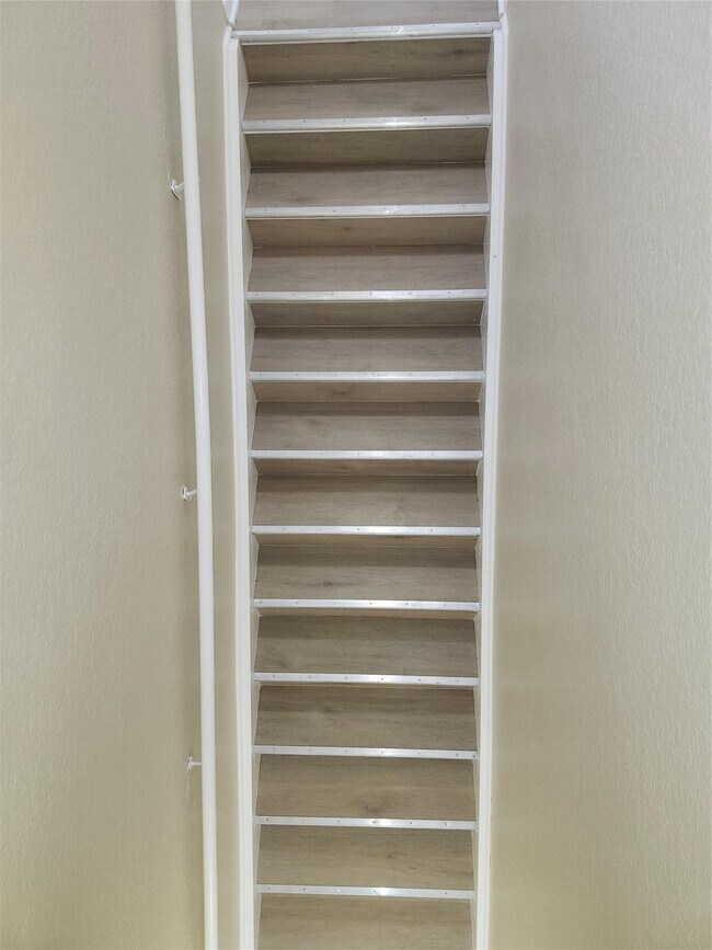 Building Photo - 14905 Pleasant Bay Ln