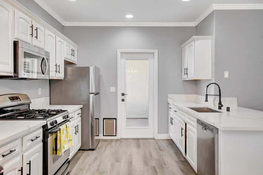 Building Photo - 1500 Ruby Cliffs Ln