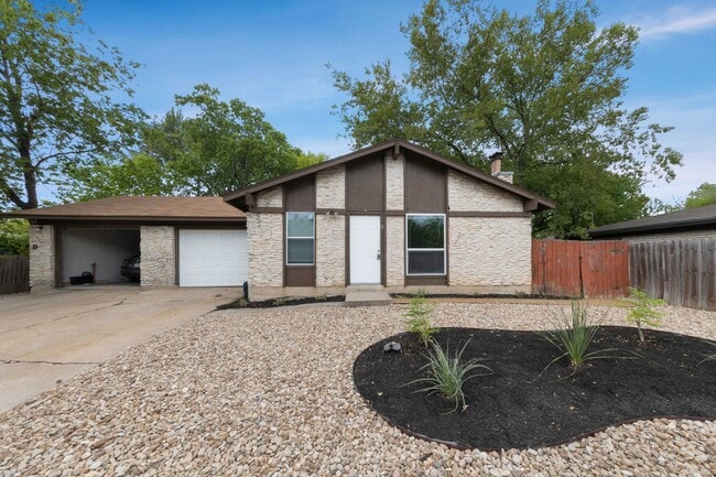 Building Photo - 2517 Glen Springs Way