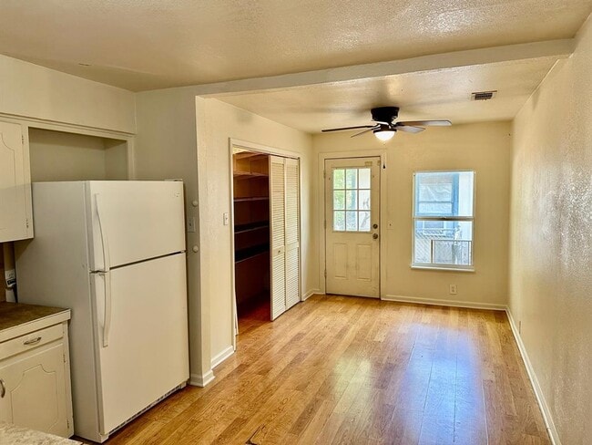 Building Photo - 931 Cheatham St