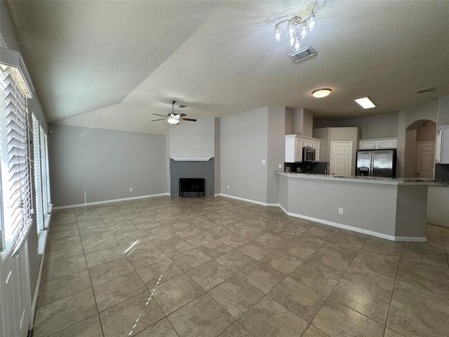 Building Photo - 25207 Bluma Ranch Dr