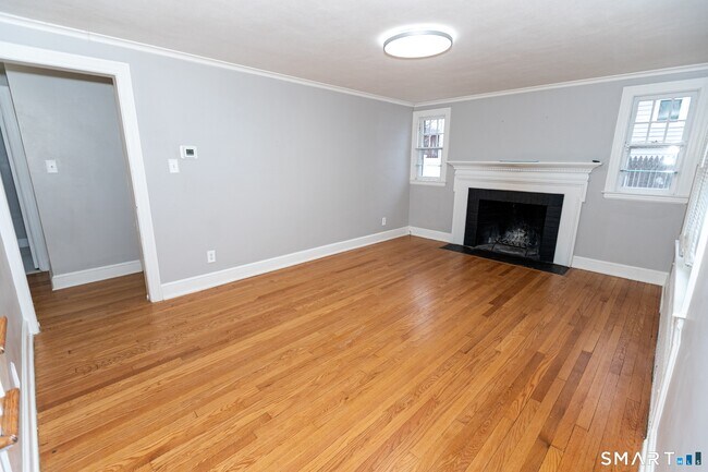 Building Photo - 99 Jordan Ln