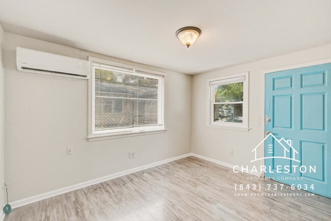 Building Photo - 1833-C Orangeburg St - Available Now