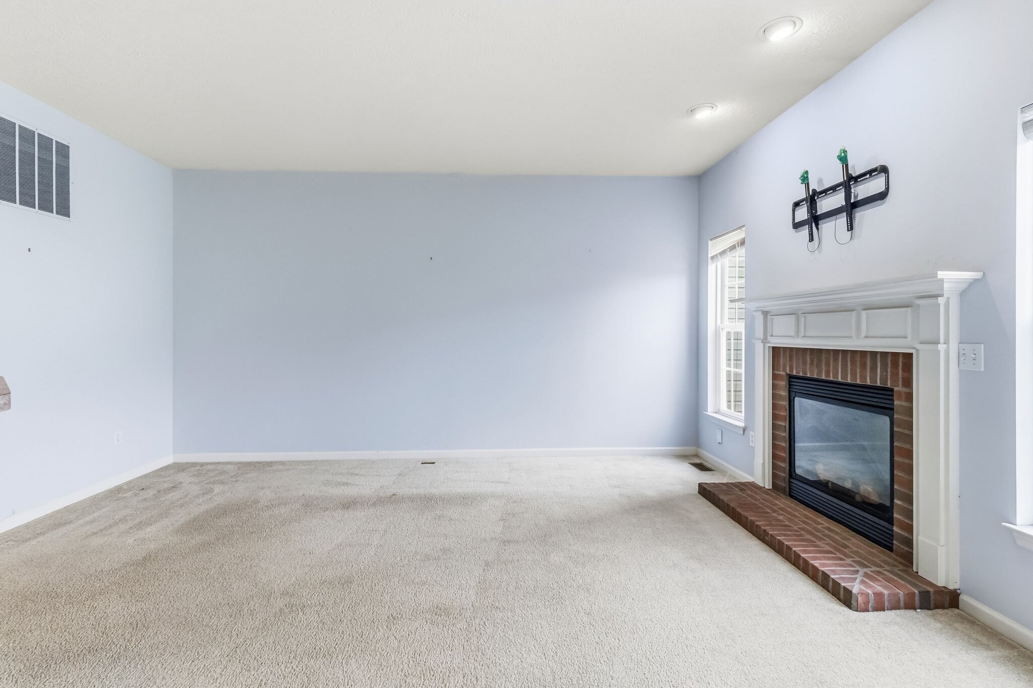 Building Photo - 105 Limestone Ct