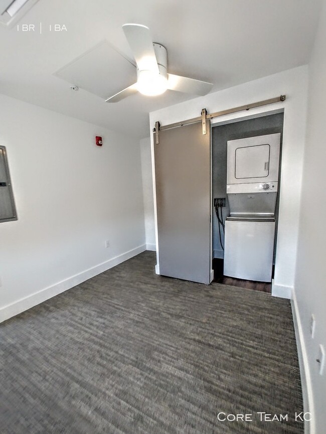 Building Photo - One bedroom at The Netherland