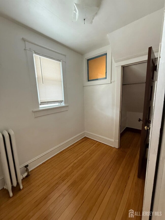 Building Photo - 115 N 3rd Ave