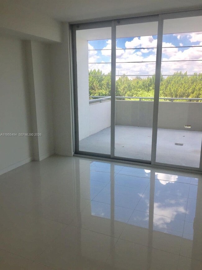 Building Photo - 7751 NW 107th Ave