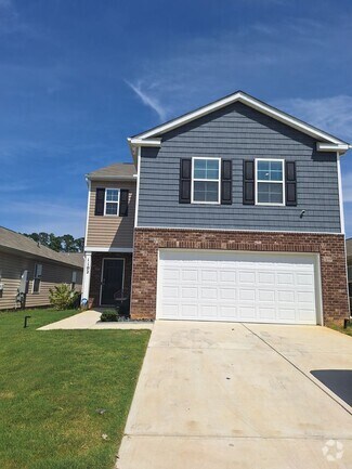 Building Photo - Wonderful Four Bedroom Home Located in the...