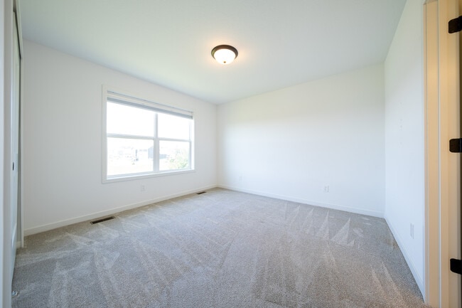 Building Photo - 9526 63rd St S