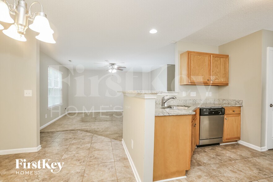 Building Photo - 4708 Mallard Creek Dr