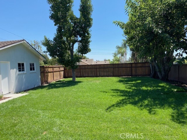 Building Photo - 926 W Valencia Mesa Dr