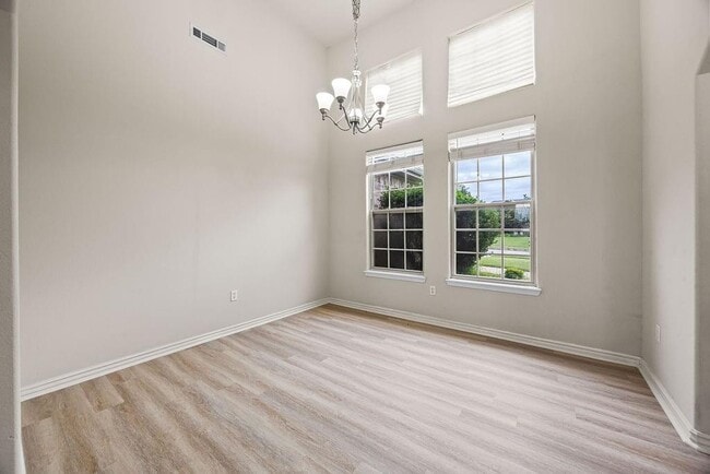 Building Photo - 4300 SW Brownstone Ave