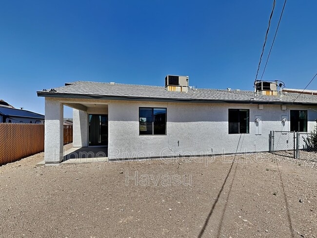 Building Photo - 3080 Caliente Dr