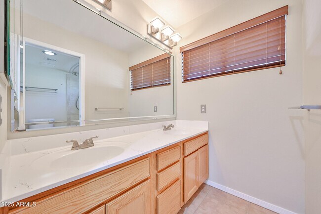 Building Photo - 7539 W Sequoia Dr