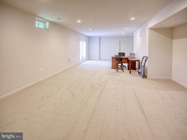Building Photo - 13336 Redspire Dr
