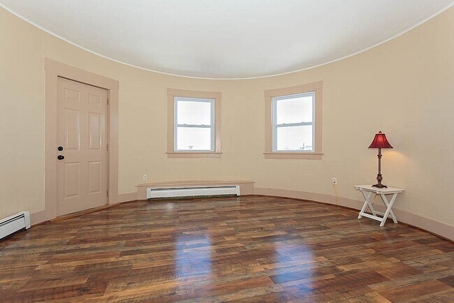 Building Photo - 45 Harvard St