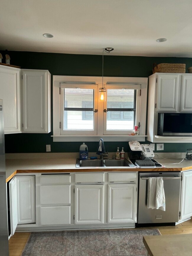 Building Photo - 5909 W Washington Blvd