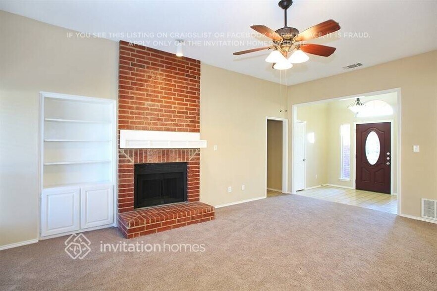 Building Photo - 1427 New Haven Dr