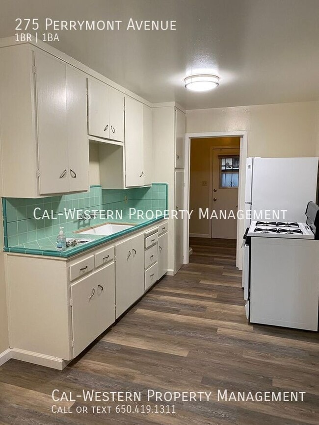 Building Photo - 275 Perrymont Ave