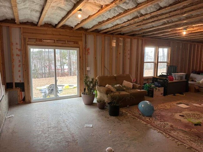 Building Photo - 8035 Stiner Grv