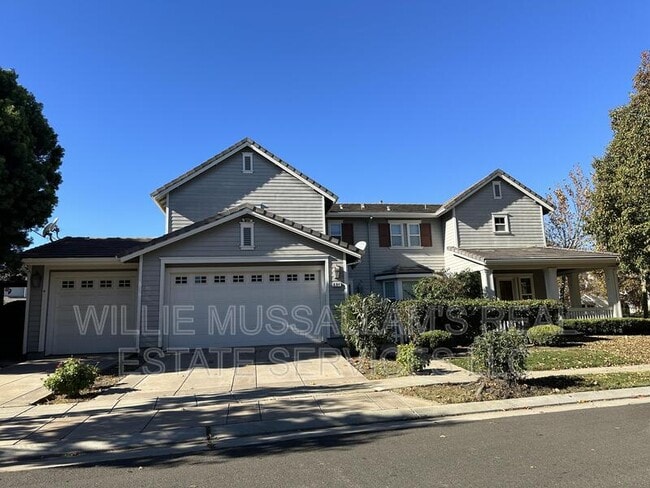 Building Photo - 604 W Sombra Way