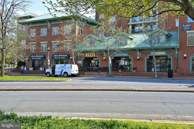 Building Photo - 1222 Main Line Blvd