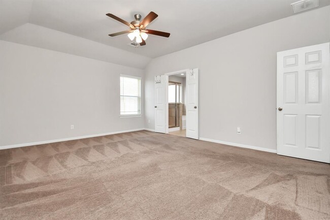 Building Photo - 7230 Victorville Dr