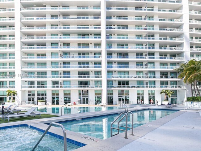 Building Photo - 90 SW 3rd St