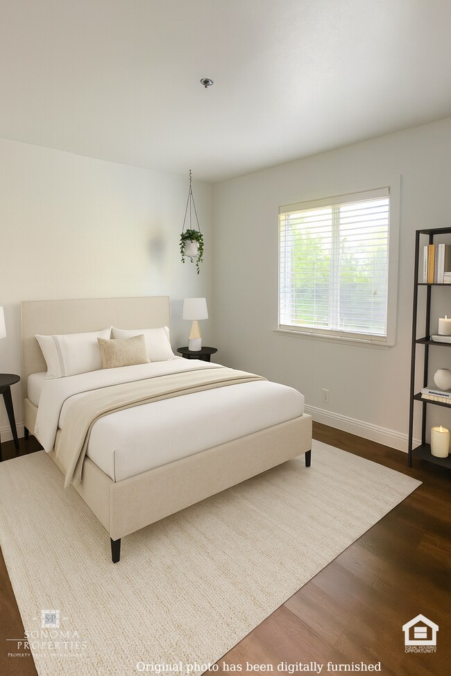 Building Photo - PRICE REDUCTION! 2BD/1BA Duplex In Downtown Sonoma!